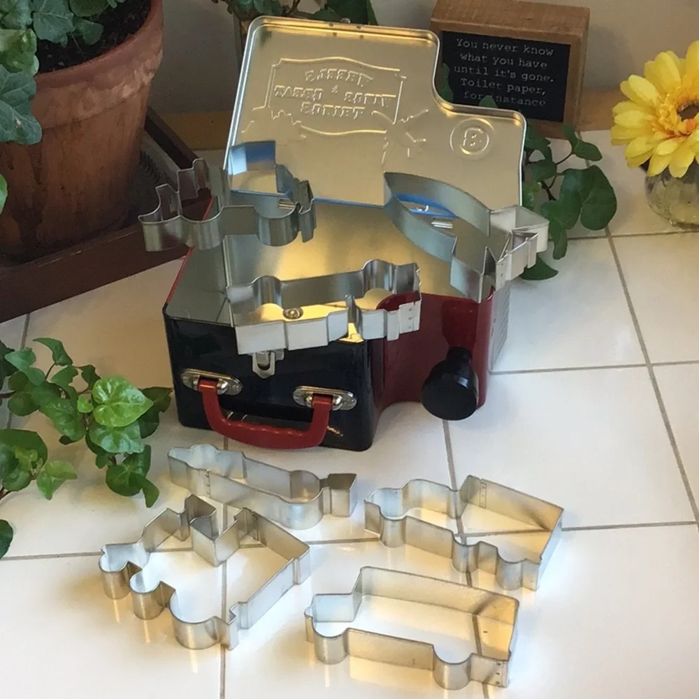 Wheels Wings & Other Great Things Cookie Cutters/Cho-Cho Tin